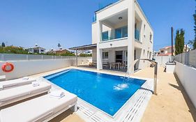 Geo Panoramic Villa +Pool +Game Room +Gym